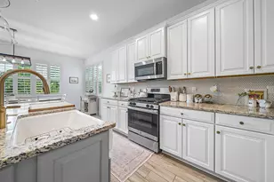 924 Deer Hvn Dr, The Acreage, FL 33470 - Photo 20