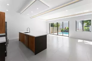 828 SW 30th St, Fort Lauderdale, FL 33315 - Photo 2