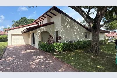 7918 Hibiscus Circle #59, Tamarac, FL 33321 - Photo 2