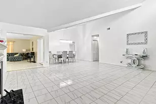 7918 Hibiscus Cir, Tamarac, FL 33321 - Photo 22