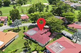 7918 Hibiscus Cir, Tamarac, FL 33321 - Photo 32