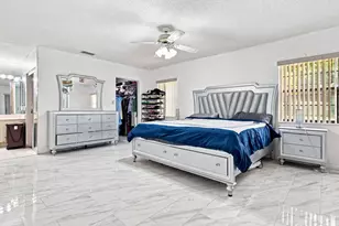 7918 Hibiscus Cir, Tamarac, FL 33321 - Photo 14
