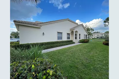 8110 Carnoustie Place, Port Saint Lucie, FL 34986 - Photo 8