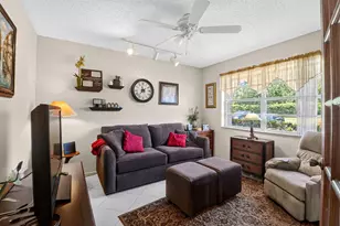 226 Lake Constance Dr, West Palm Beach, FL 33411 - Photo 8