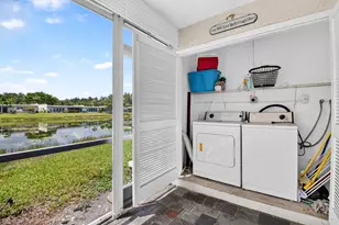 226 Lake Constance Dr, West Palm Beach, FL 33411 - Photo 26