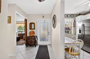 226 Lake Constance Dr, West Palm Beach, FL 33411 - Photo 4
