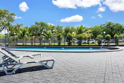7801 Colony Circle S #106, Tamarac, FL 33321 - Photo 12