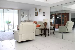3425 Via Poinciana, Lake Worth, FL 33467 - Photo 12