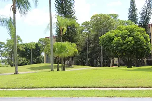 3425 Via Poinciana, Lake Worth, FL 33467 - Photo 18