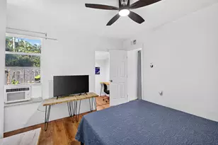 2702 NE 9th Ave, Wilton Manors, FL 33334 - Photo 12