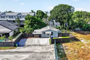 2702 NE 9th Ave, Wilton Manors, FL 33334 - Photo 32