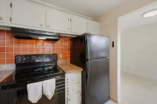 132 Cambridge F, West Palm Beach, FL 33417 - Photo 6