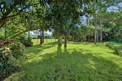 4916 SE Manatee Cove Road, Stuart, FL 34997 - Photo 18