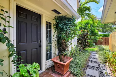 11290 Glen Oaks Court, North Palm Beach, FL 33408 - Photo 4