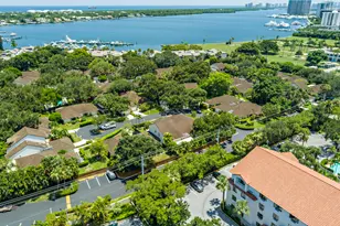 11290 Glen Oaks Ct, North Palm Beach, FL 33408 - Photo 38