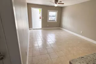 1711 N 17th Ct, Hollywood, FL 33020 - Photo 2
