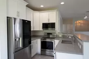 3251 Laurel Ridge Cir, Riviera Beach, FL 33404 - Photo 6