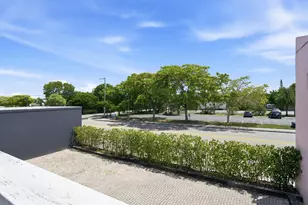 523 N Dixie Hwy, Lake Worth Beach, FL 33460 - Photo 16