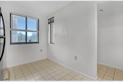2621 Village Boulevard #203, West Palm Beach, FL 33409 - Photo 6