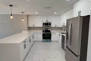 507 SW N Riverpoint Dr, Stuart, FL 34994 - Photo 2