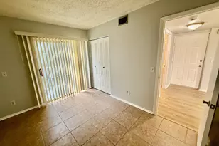 1673 SE Green Acres Cir, Port Saint Lucie, FL 34952 - Photo 6