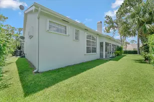 1040 Wild Cherry Ln, Wellington, FL 33414 - Photo 30