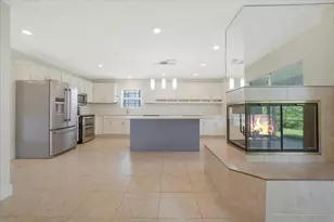 1040 Wild Cherry Ln, Wellington, FL 33414 - Photo 14