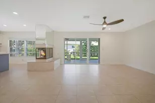 1040 Wild Cherry Ln, Wellington, FL 33414 - Photo 12