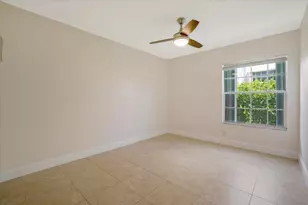 1040 Wild Cherry Ln, Wellington, FL 33414 - Photo 32