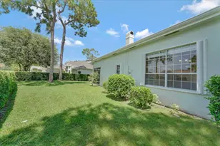 1040 Wild Cherry Ln, Wellington, FL 33414 - Photo 44