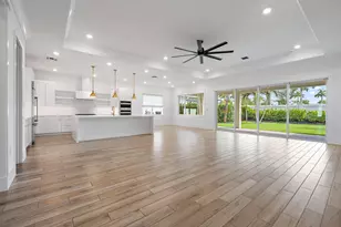 12176 Waterstone Cir, Palm Beach Gardens, FL 33412 - Photo 8