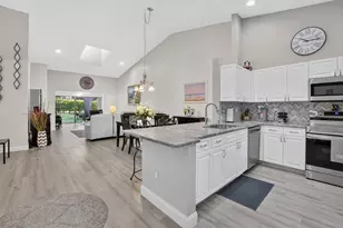 8347 Springlake Dr, Boca Raton, FL 33496 - Photo 6