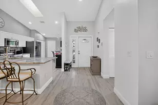 8347 Springlake Dr, Boca Raton, FL 33496 - Photo 4