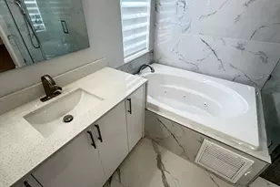 4293 Laurel Ridge Cir, Weston, FL 33331 - Photo 72