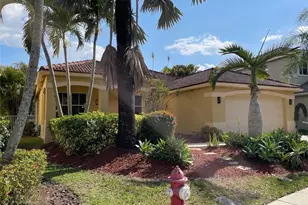 4293 Laurel Ridge Cir, Weston, FL 33331 - Photo 6