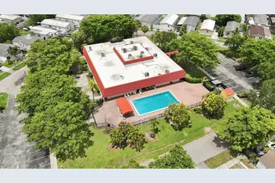 21671 S Heritage Circle, Pembroke Pines, FL 33029 - Photo 6