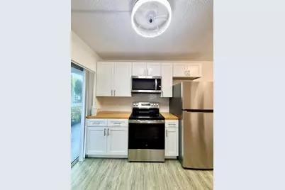 436 Auburn #105, Daytona Beach, FL 32118 - Photo 4