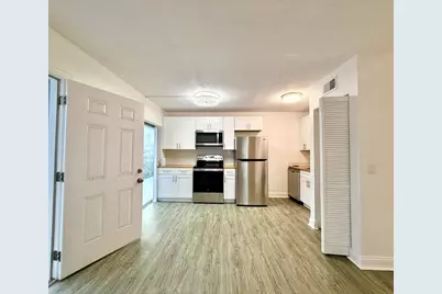 436 Auburn #105, Daytona Beach, FL 32118 - Photo 18