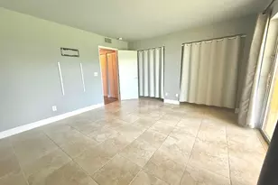 1625 Meadows Cir W, Boynton Beach, FL 33436 - Photo 8