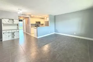 1625 Meadows Cir W, Boynton Beach, FL 33436 - Photo 4