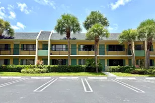 1625 Meadows Cir W, Boynton Beach, FL 33436 - Photo 14