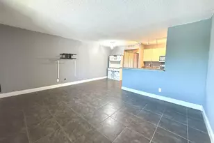 1625 Meadows Cir W, Boynton Beach, FL 33436 - Photo 6