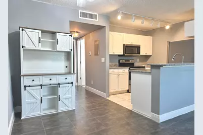 1625 Meadows Circle W, Boynton Beach, FL 33436 - Photo 2