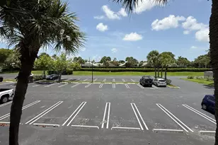 1625 Meadows Cir W, Boynton Beach, FL 33436 - Photo 16