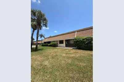 107 Half Moon Circle #D, Jupiter, FL 33458 - Photo 2