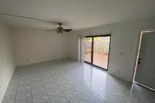 2370 Waterside Dr, Lake Worth, FL 33461 - Photo 4