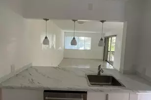 830 SW 9th St Cir, Boca Raton, FL 33486 - Photo 8