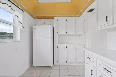 121 Mockingbird Lane, Delray Beach, FL 33445 - Photo 10