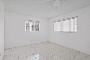 121 Mockingbird Ln, Delray Beach, FL 33445 - Photo 10