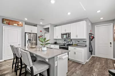 384 SE Sea Hunt Way, Stuart, FL 34994 - Photo 6